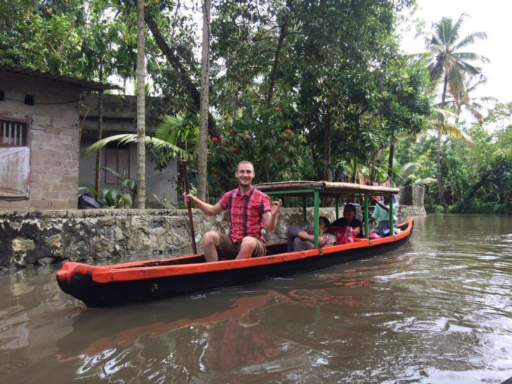 Thoms Beach Homestay Alappuzha Eksteriør bilde