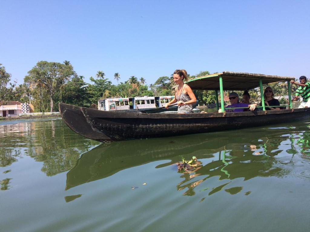 Thoms Beach Homestay Alappuzha Eksteriør bilde
